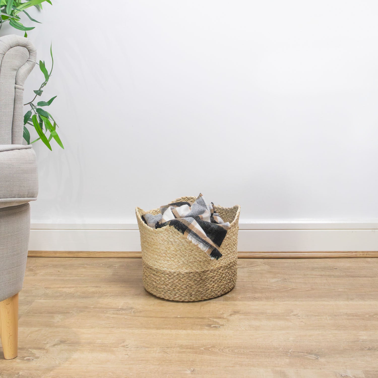 Palma Natural Round Scalloped Storage Basket