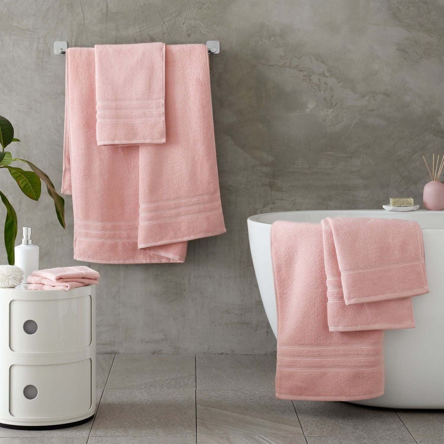 Catherine Lansfield Zero Twist Pink Cotton 6 Piece Towel Bale Set