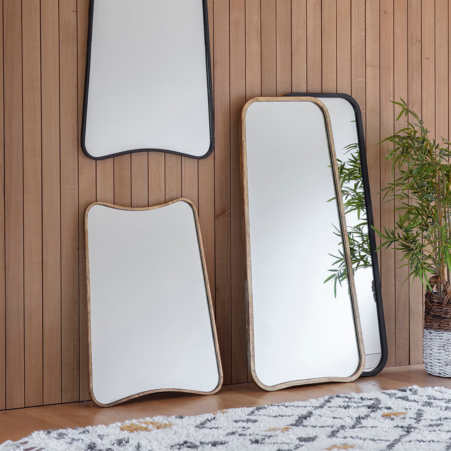 Kurva Gold Rectangle Mirror