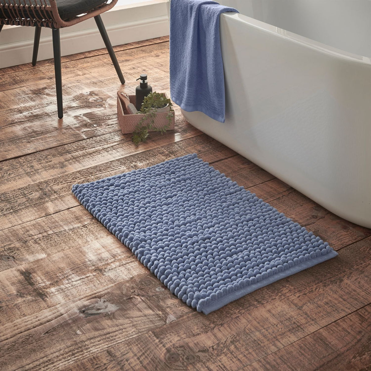 Bianca Aspen Blue Bobble Bath Mat