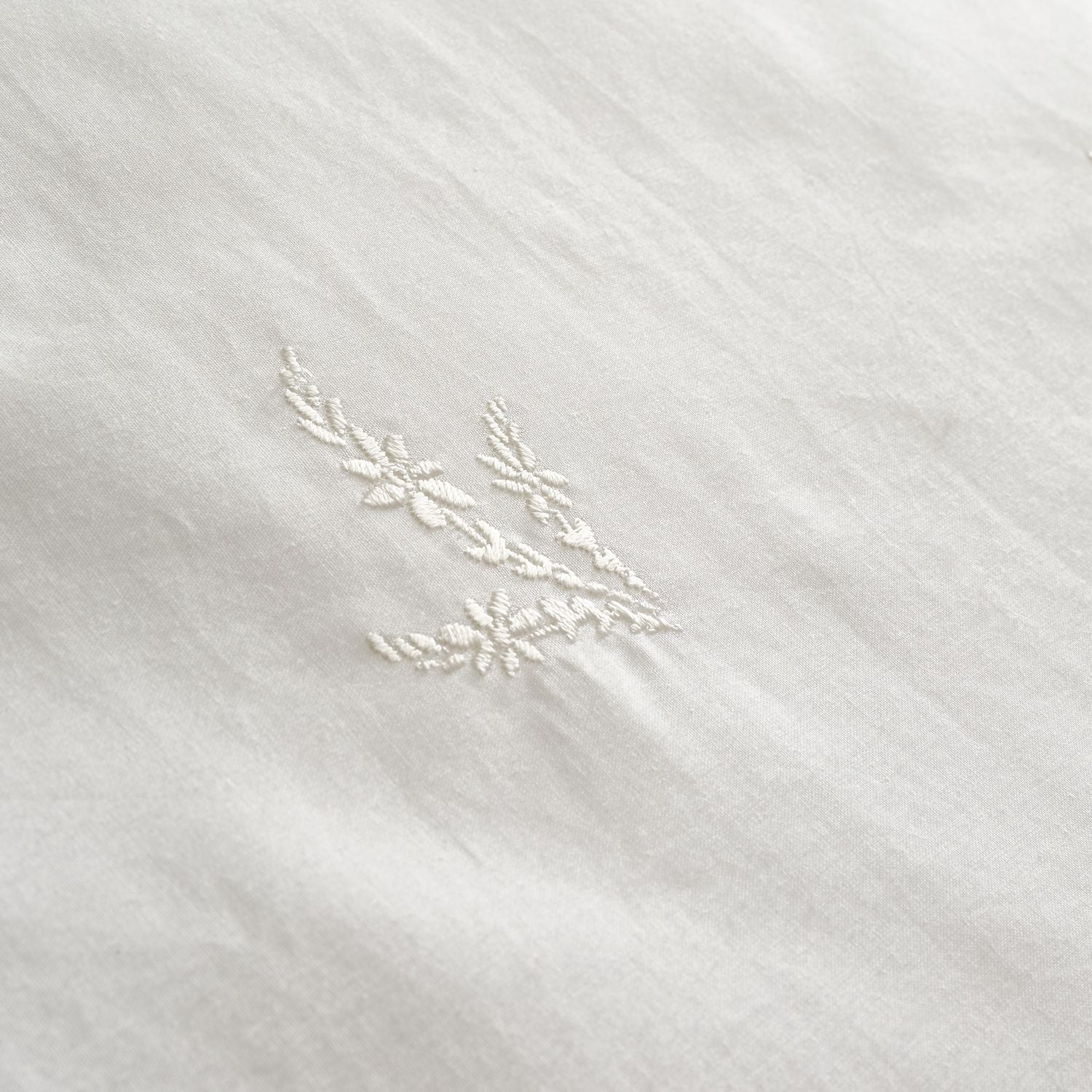 Bianca Lottie White Floral Embroidery 180TC Cotton Oxford Pillowcase