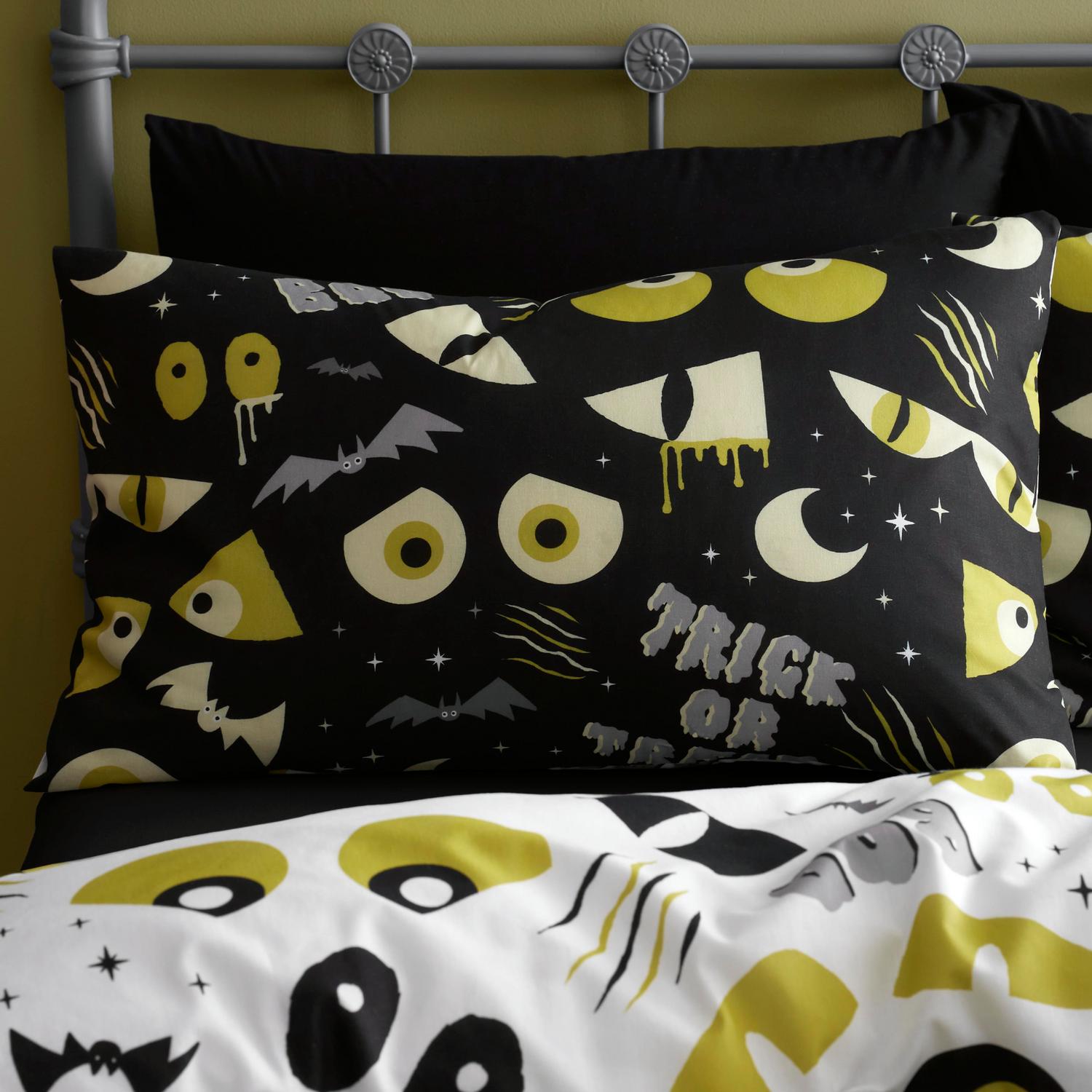 Halloween Trick or Treat Glow in the Dark Duvet Cover Set