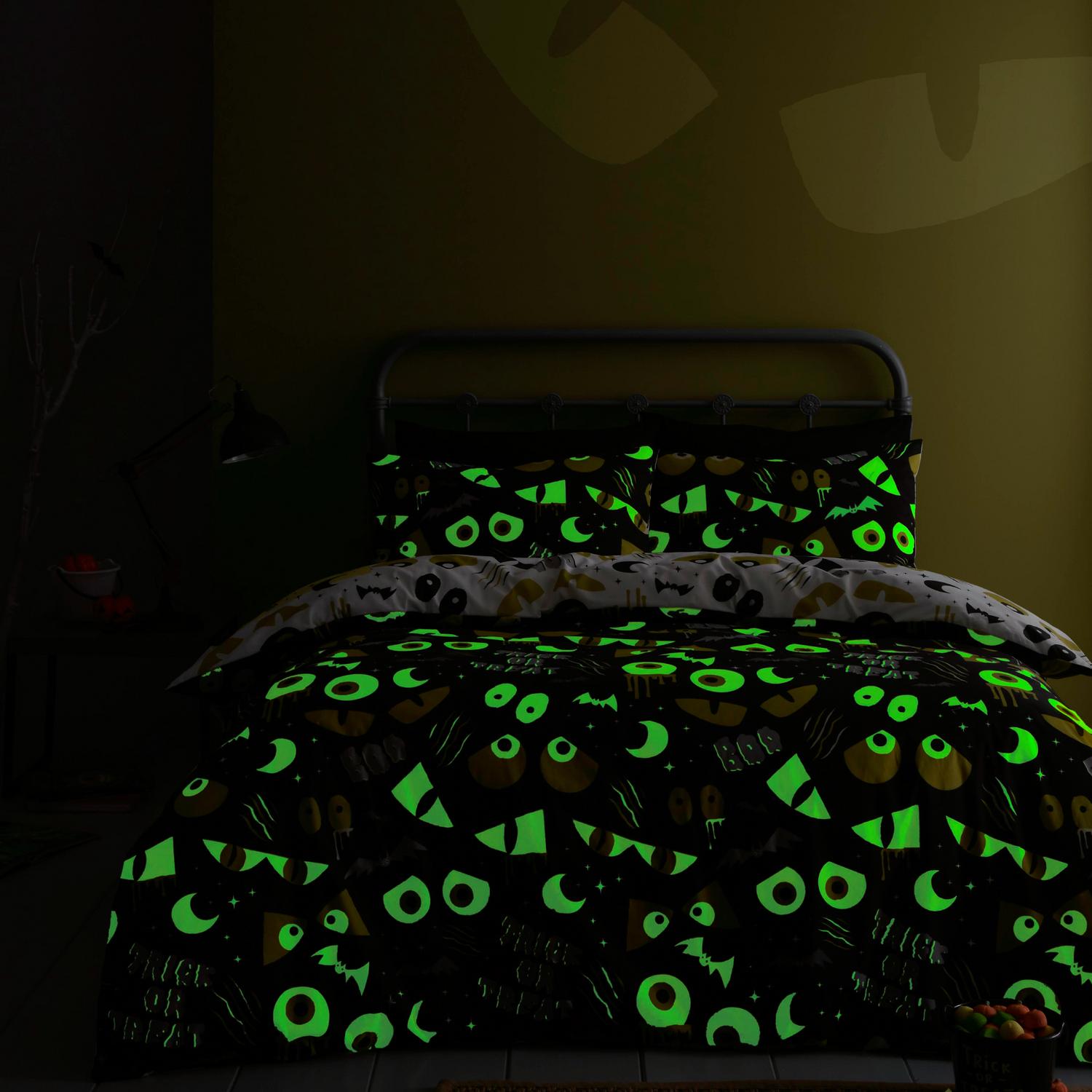 Halloween Trick or Treat Glow in the Dark Duvet Cover Set