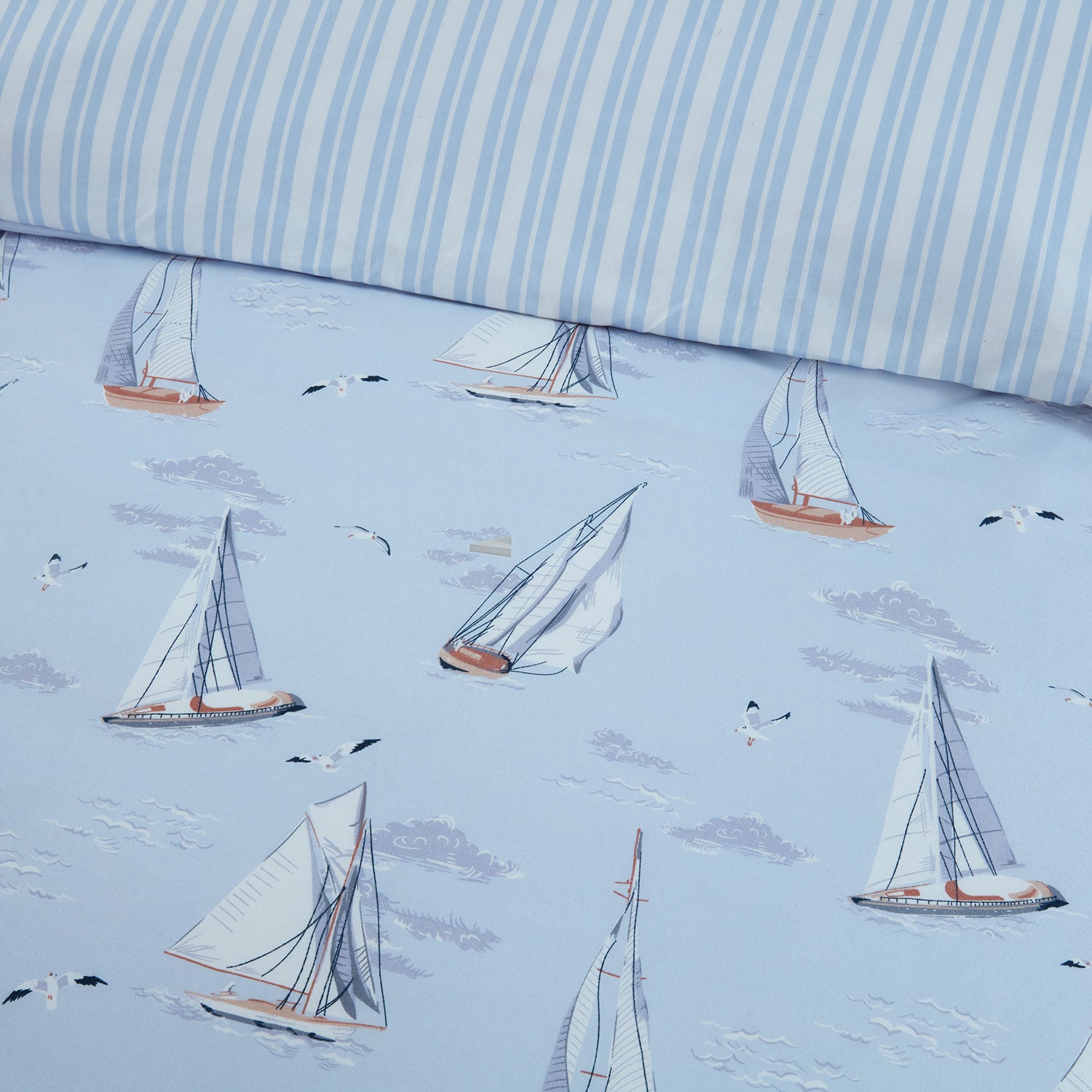 Boats & Gulls Reversible Blue Super Soft Duvet Set