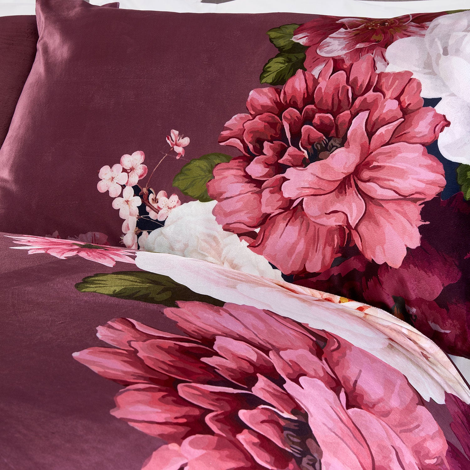 Eliza Bloom Heather Velvet Duvet Set