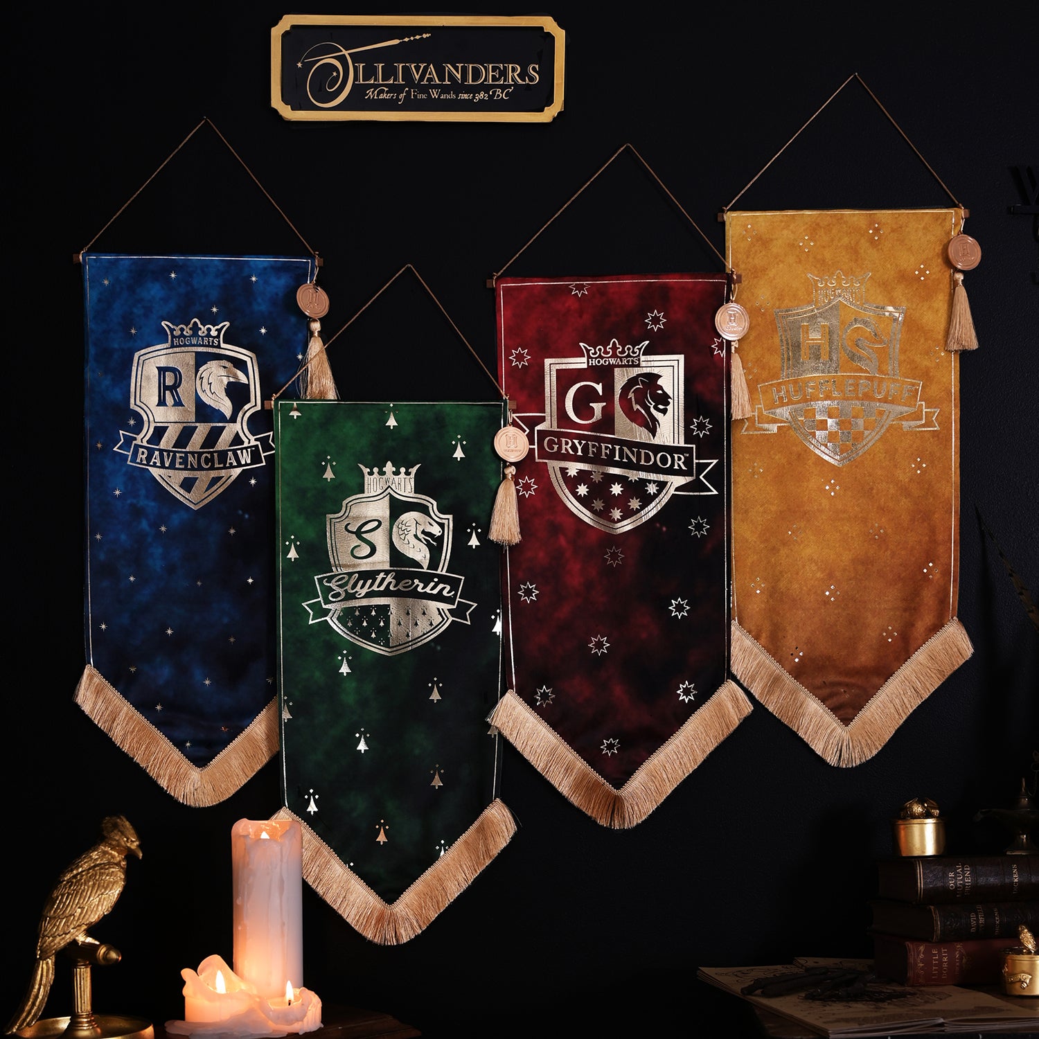 Harry Potter Gryffindor Alumni Hanging Banner