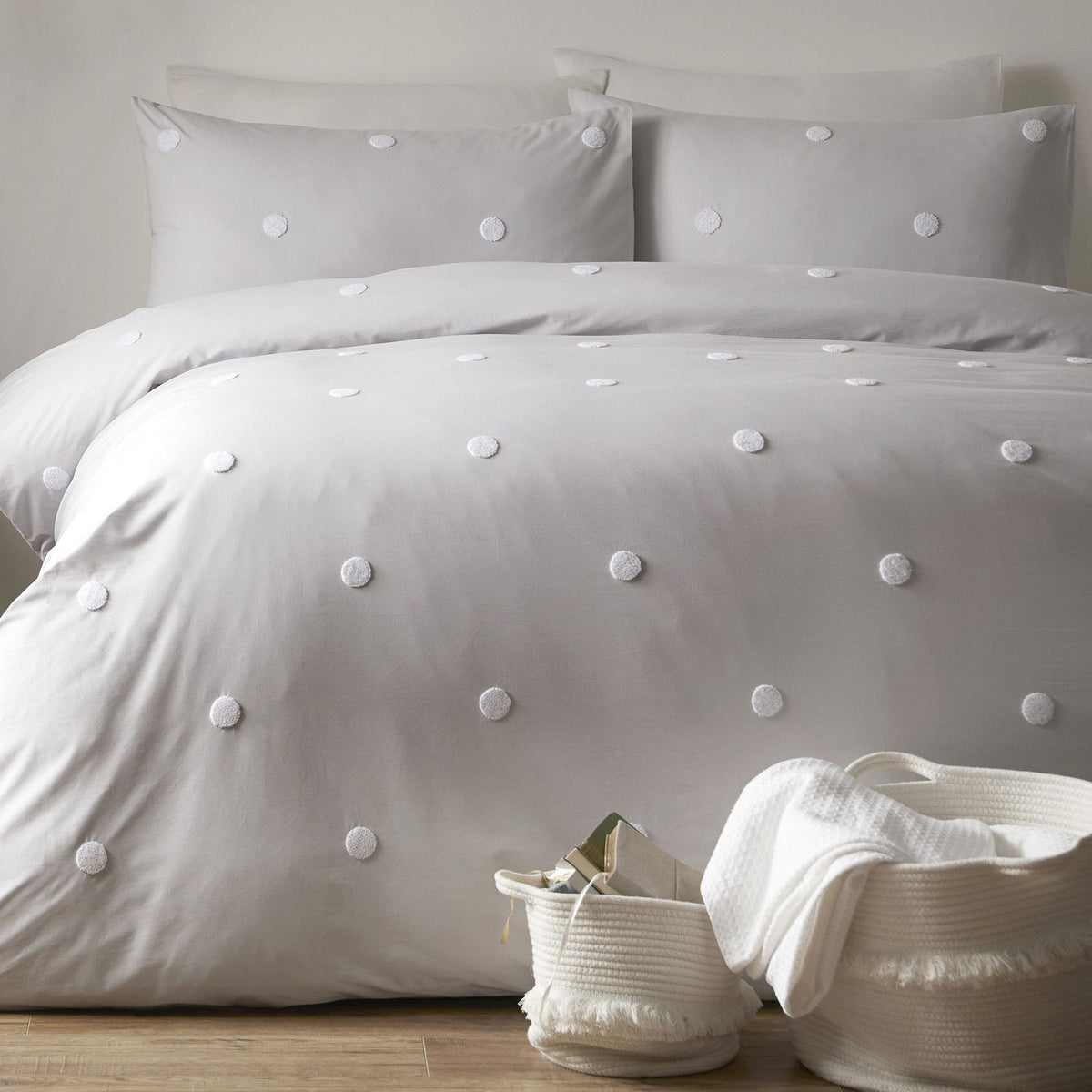 Dot Garden Silver 100% Cotton Duvet Set